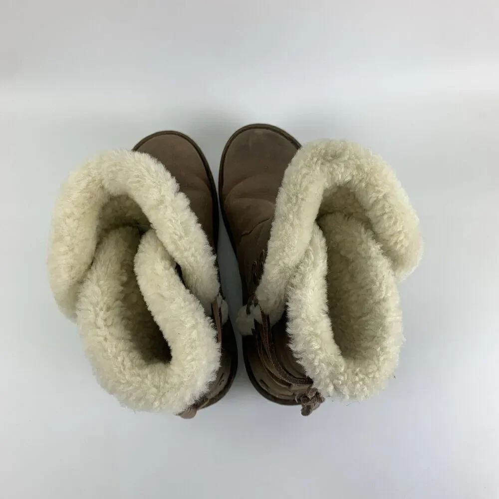 BOGO UGG Akadia Boot Brown Leather Sheepskin Shearling Lined 1007760 Womens 7